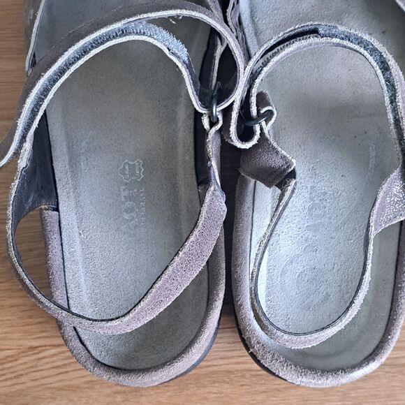 Naot Arataki Women’s 40 Silver Gray Leather Strappy Sandals Low Heel Mary Jane - Picture 10 of 13